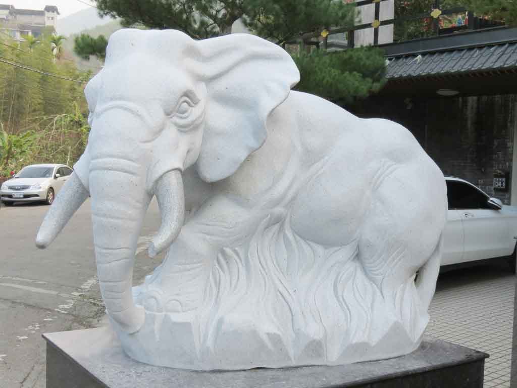 白象